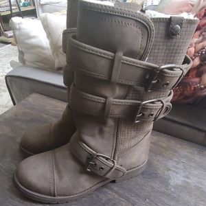 Roxy mid-calf boots